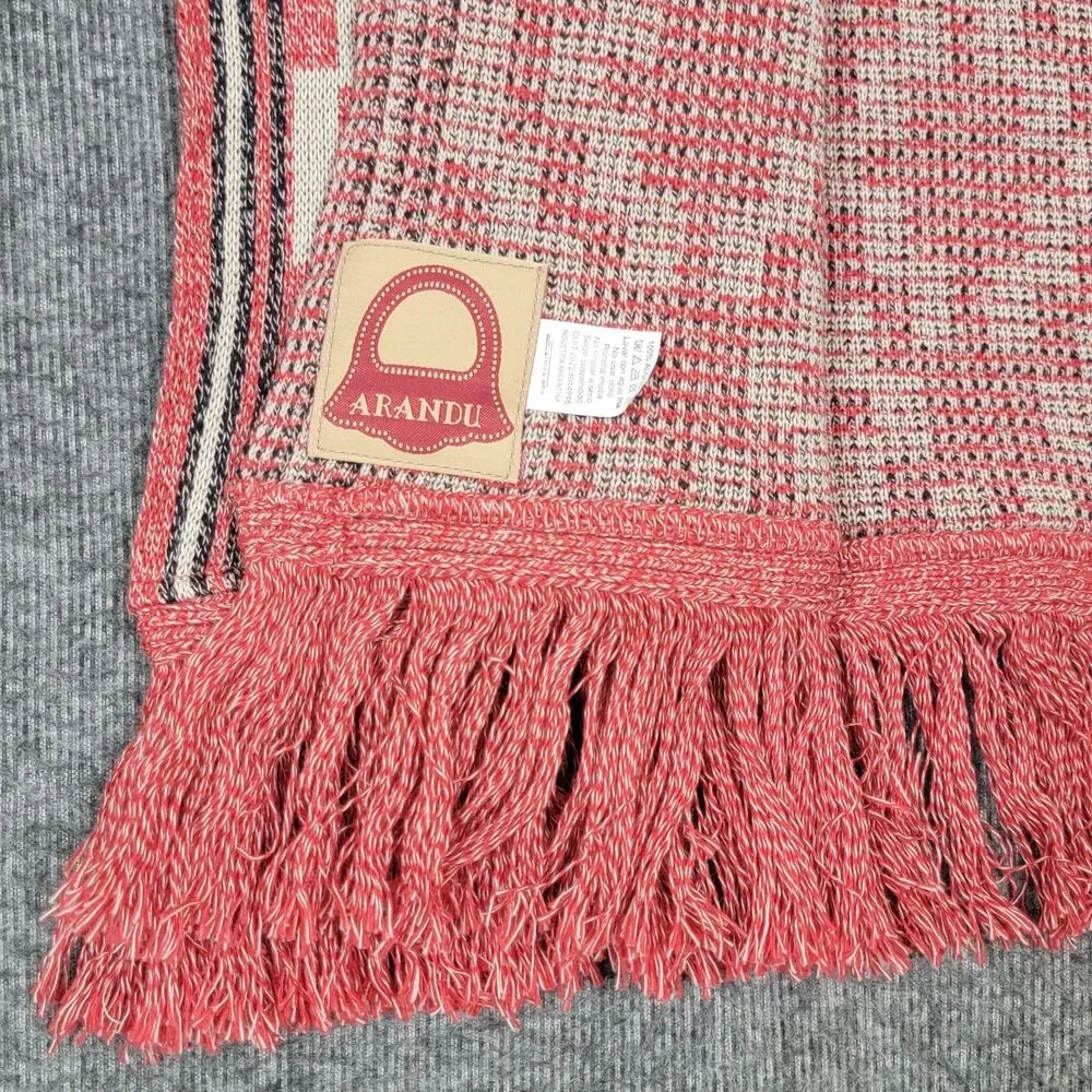 Arandu knit fringed